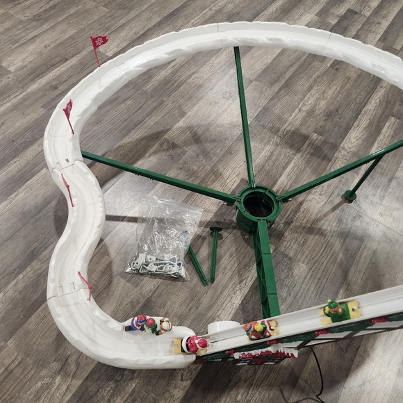 Vtg 1992 RARE Mr Christmas Santa's Ski Slope Animated PRICE CLUB EXCLUSIVE-VIDEO - Picture 4 of 11